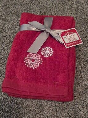 Holiday Hand Towels - Red Snowflake Embroidered (2-Pack)